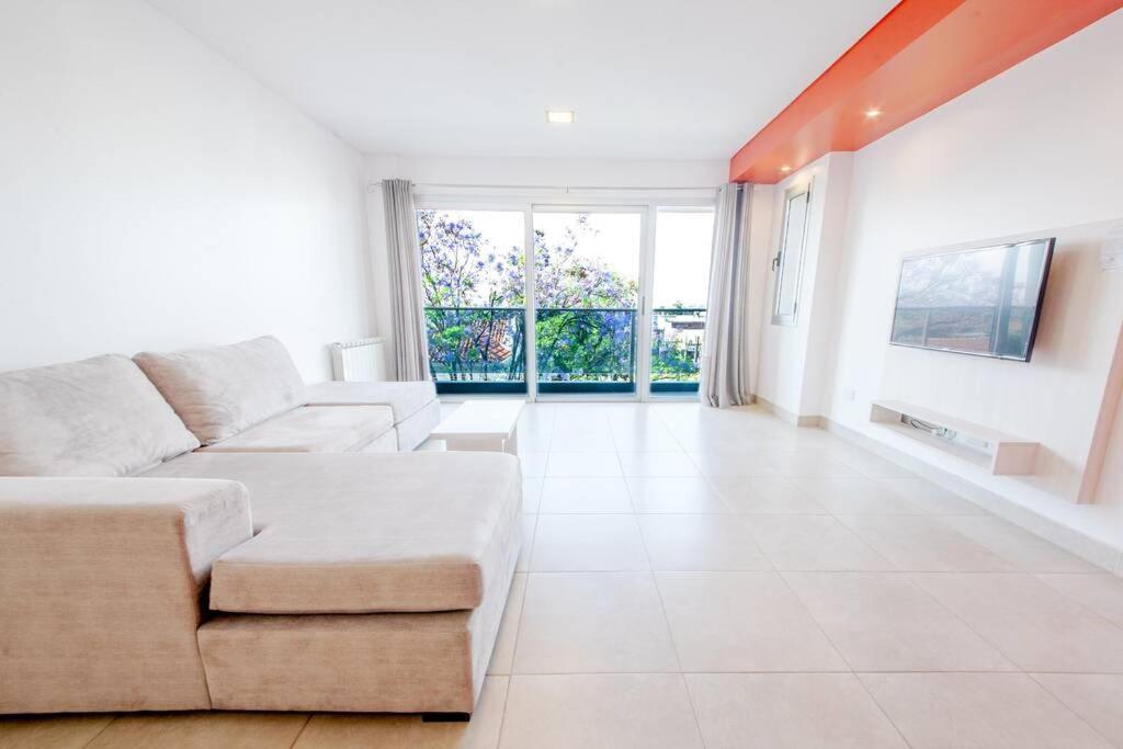 Apartamento Amplio Departamento En El Centro De